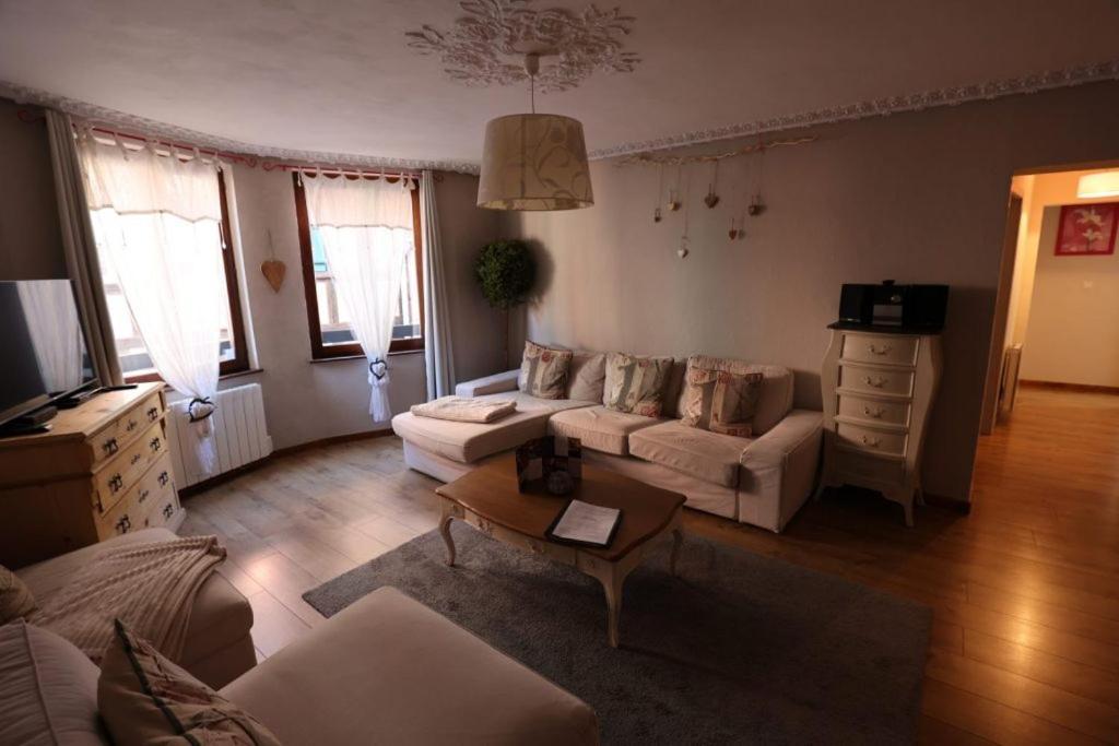 Les Authentics - La Maison D'Amelie Riquewihr Bagian luar foto