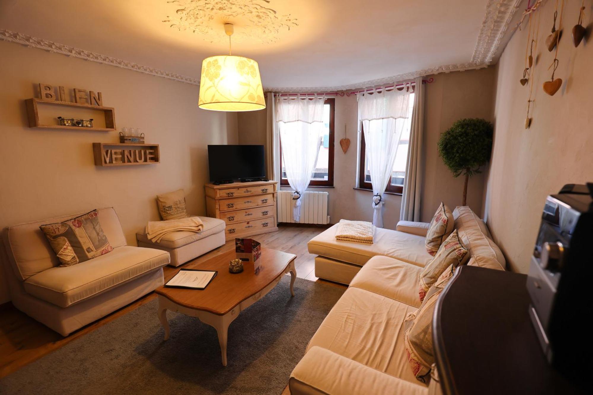 Les Authentics - La Maison D'Amelie Riquewihr Bagian luar foto