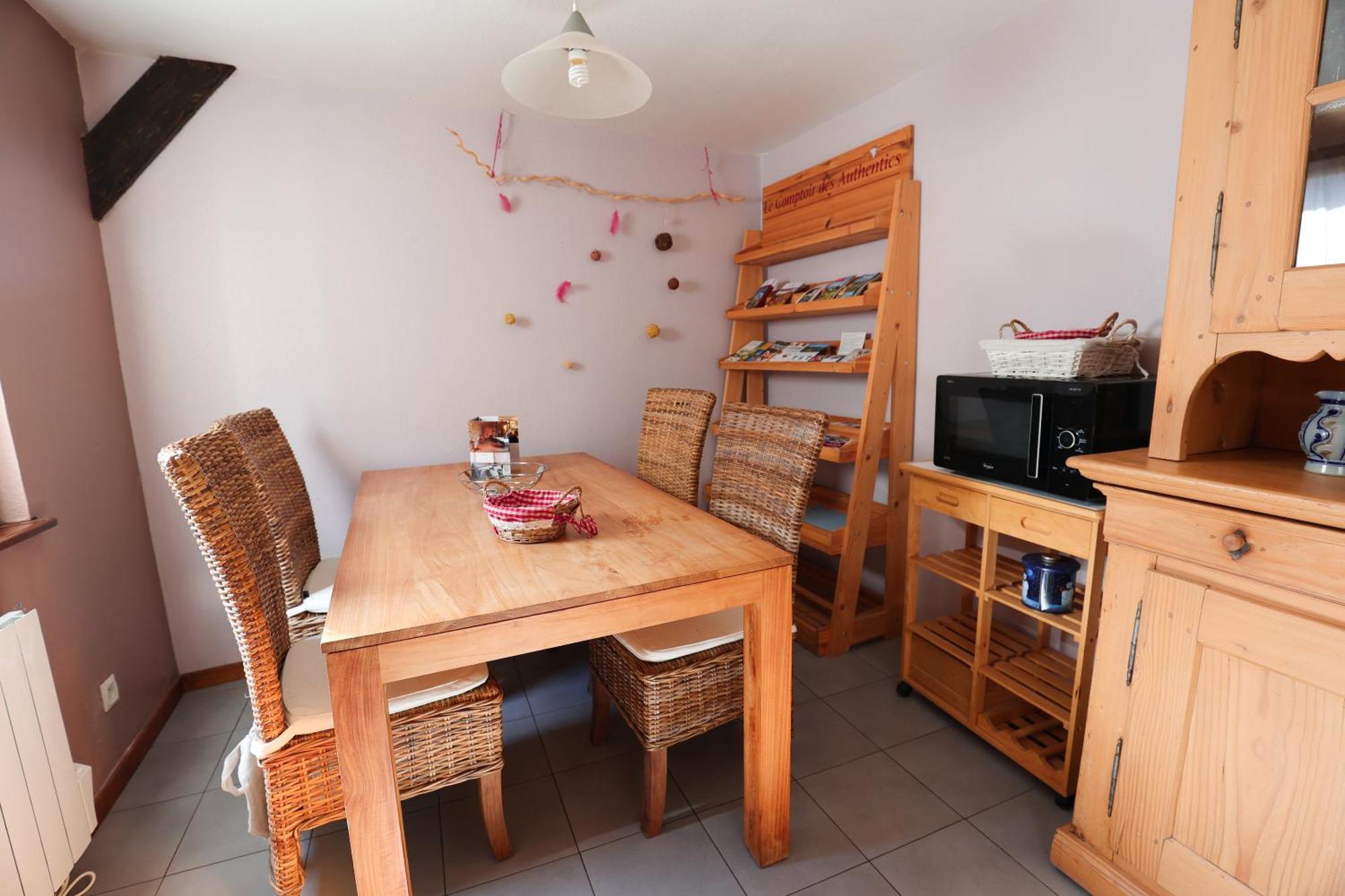 Les Authentics - La Maison D'Amelie Riquewihr Bagian luar foto