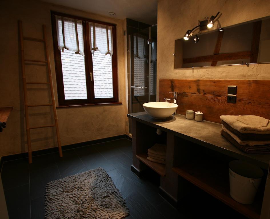 Les Authentics - La Maison D'Amelie Riquewihr Ruang foto